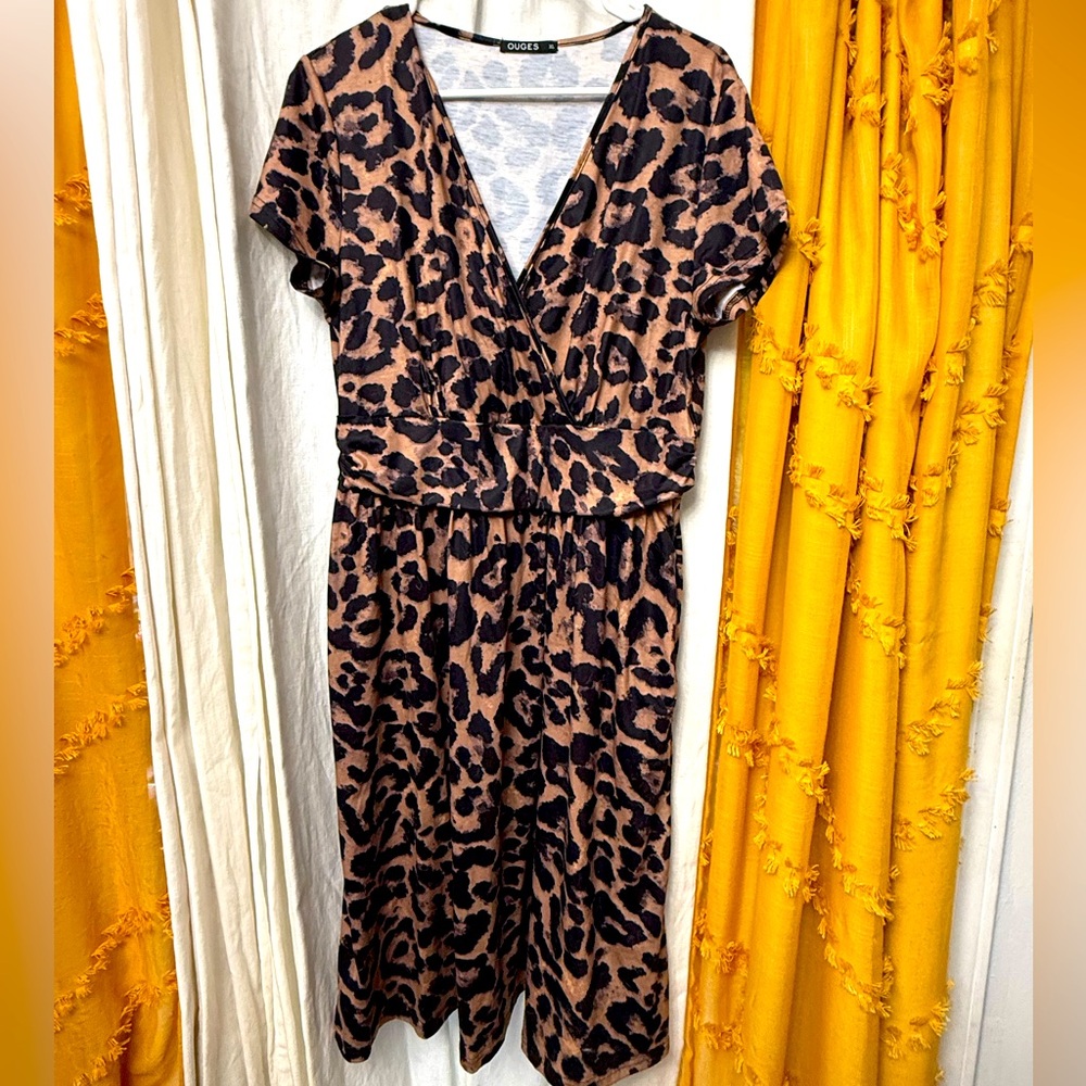 Ougues XL Leopard Print V-Neck Dress: No Tag/Never Worn